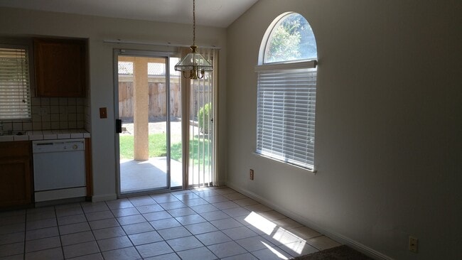 5514 N Delbert Ave in Fresno, CA - Building Photo - Building Photo