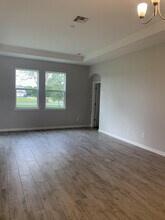 5563 Sabal Dr in St. Cloud, FL - Building Photo - Building Photo
