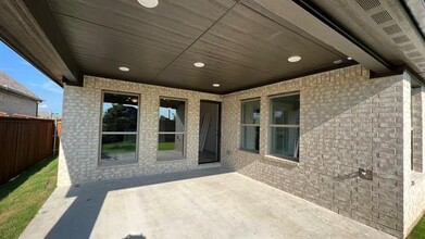 4305 Tartt Ave in Aubrey, TX - Building Photo - Building Photo