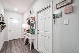 1208 Denison Ave in Cleveland, TX - Building Photo - Building Photo