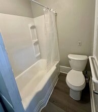 172 High St in Lockport, NY - Building Photo - Building Photo