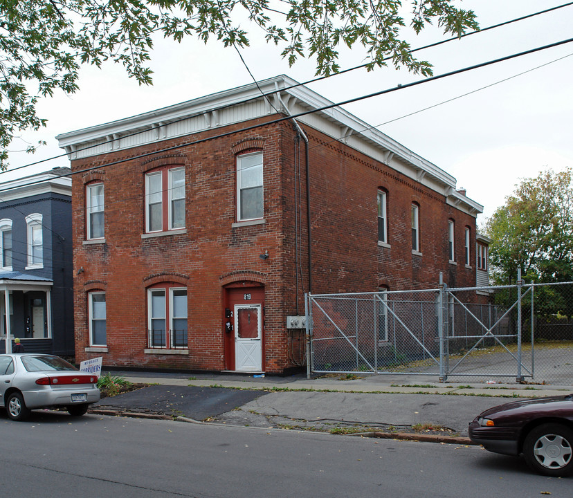 819 Townsend St in Syracuse, NY - Foto de edificio