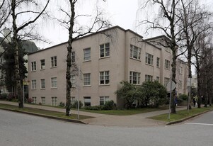 1246 Cardero St in Vancouver, BC - Building Photo
