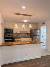 3000 NW 69th Ct in Fort Lauderdale, FL - Building Photo - Building Photo