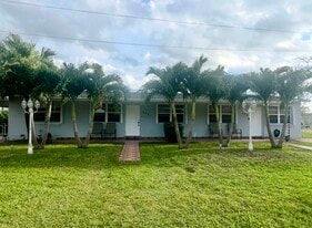 401 SW 78th Pl in Miami, FL - Building Photo