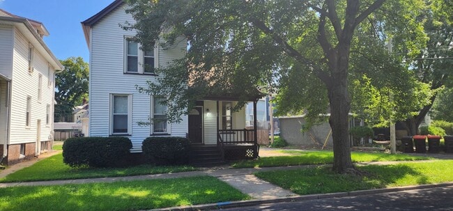 property at 500 N Institute Pl