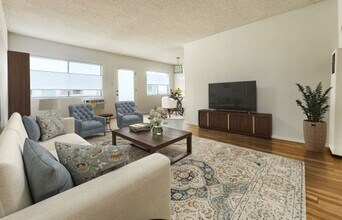 1405 Amherst Ave in Los Angeles, CA - Building Photo - Interior Photo