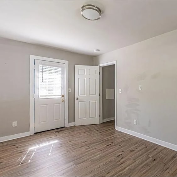 property at 2996 1st Ave SW