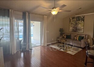 550 Loma Del Sol Dr in Davenport, FL - Building Photo - Building Photo
