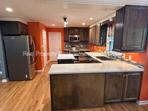 4500 Connell Dr in Raleigh, NC - Building Photo - Building Photo