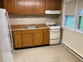 1200 Gravel Pike, Unit Fl 2 in Bensalem, PA - Building Photo - Building Photo