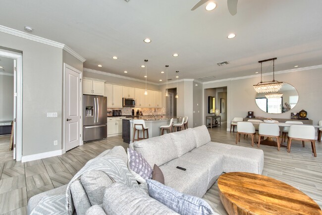 4725 Formosa Dr in Naples, FL - Building Photo - Building Photo
