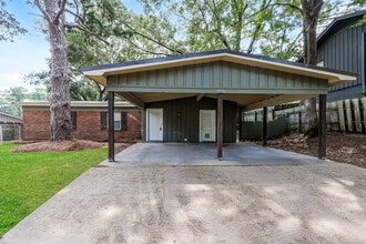 1004 Arlington St in Clinton, MS - Building Photo - Building Photo