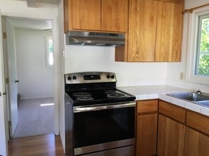 101 NE Byron Pl in Corvallis, OR - Foto de edificio - Building Photo