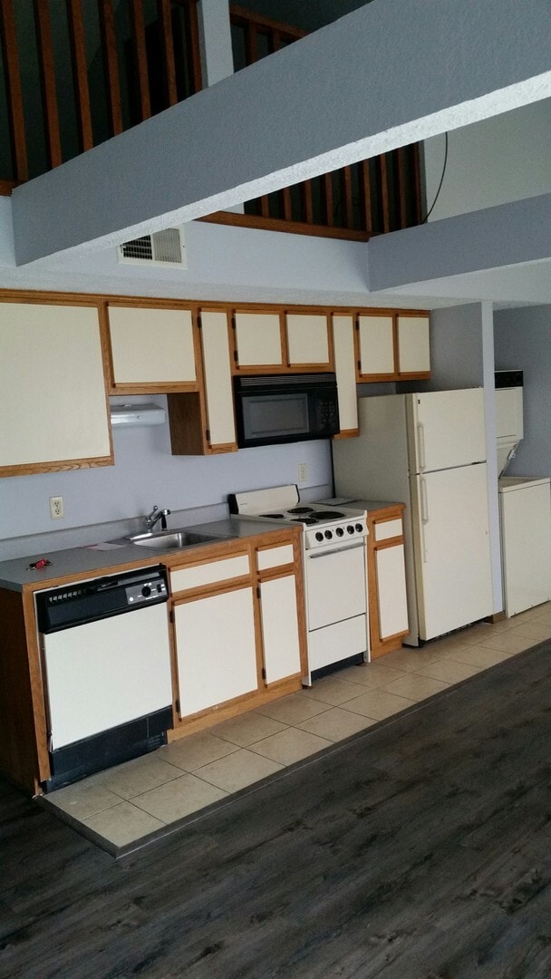 property at 7 Hunters Cove