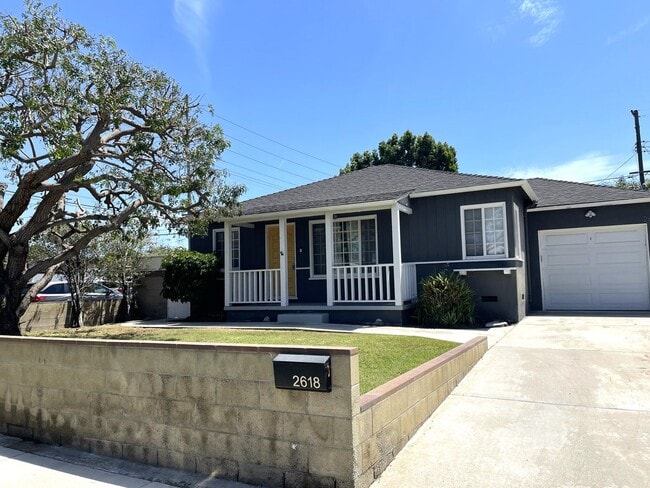 property at 2618 Spreckels Ln