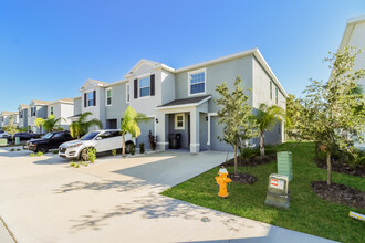 11948 Stoneport Pl in Riverview, FL - Foto de edificio - Building Photo