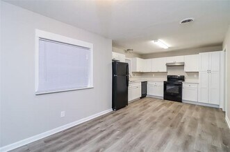 3550 Creston Ct in Fort Worth, TX - Building Photo - Building Photo