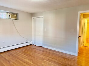 11 Commonwealth Ct, Unit 9 in Boston, MA - Building Photo - Building Photo