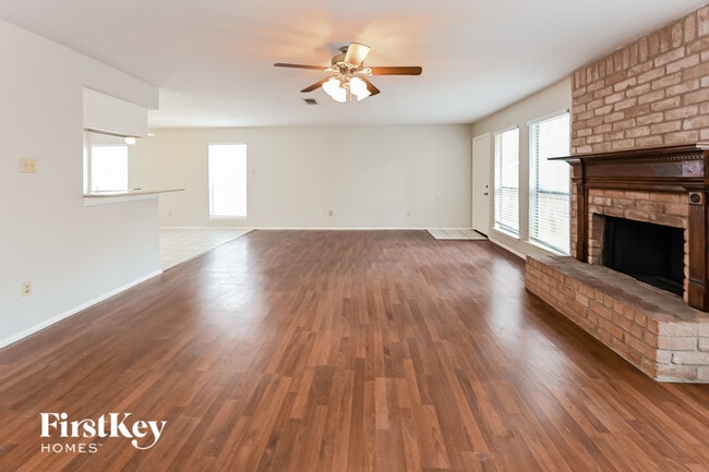 3727 Windy Haven Dr in Houston, TX - Building Photo - Building Photo