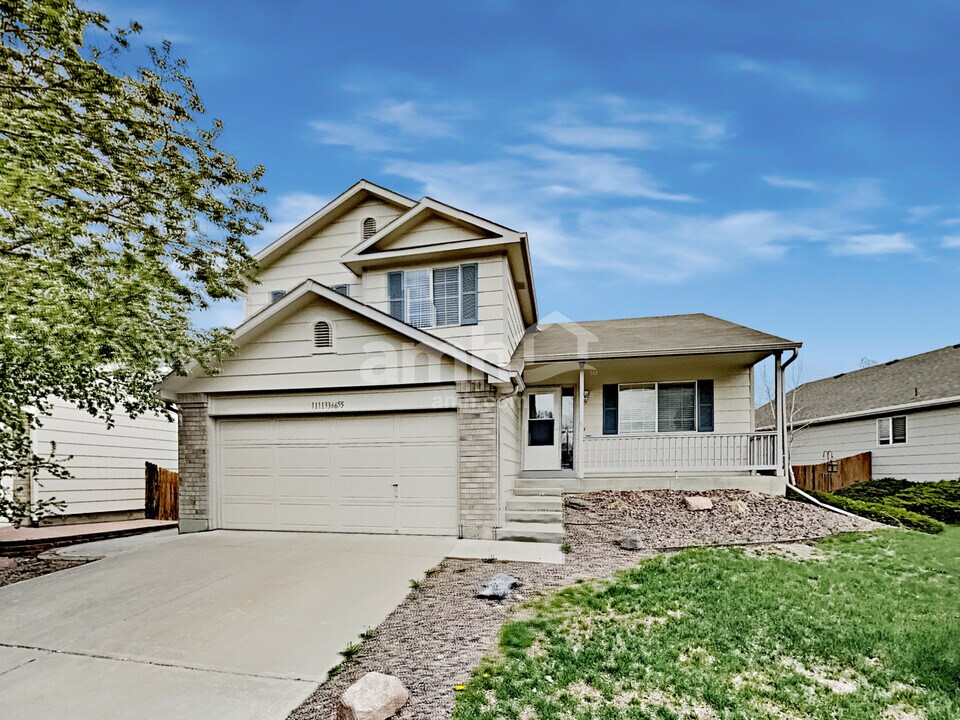11365 E 116th Dr in Henderson, CO - Building Photo
