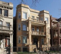 3555 S King Dr in Chicago, IL - Building Photo