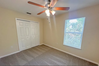 7799 Duckhorn Ct in Orlando, FL - Foto de edificio - Building Photo