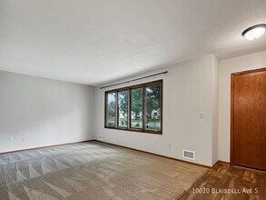 10020 Blaisdell Ave S in Minneapolis, MN - Building Photo - Building Photo