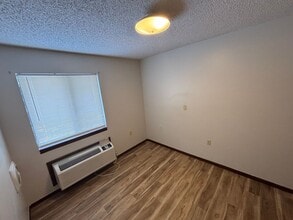 2619 W 15th St N in Wichita, KS - Building Photo - Building Photo