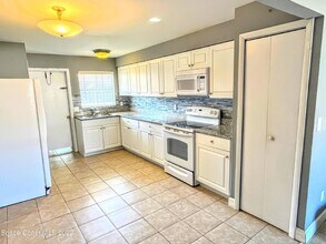 95 Lucas Rd in Merritt Island, FL - Foto de edificio - Building Photo