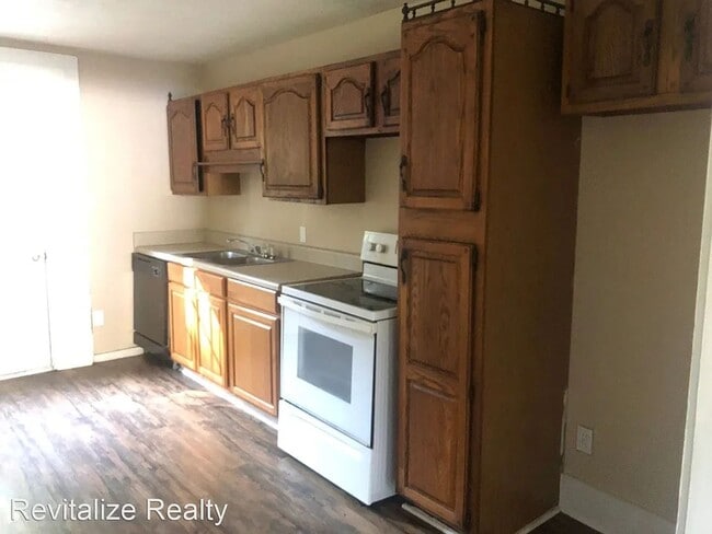 1905 Pake Ave in Mobile, AL - Building Photo - Building Photo