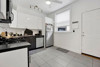 3226 W Potomac Ave in Chicago, IL - Building Photo - Building Photo
