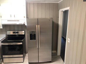 321 Rose Dr in West Columbia, SC - Building Photo - Building Photo