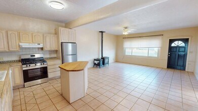 1033 Agua Fria St in Santa Fe, NM - Building Photo - Building Photo