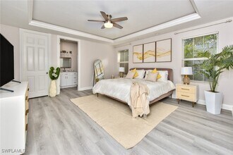 725 95th Ave N in Naples, FL - Building Photo - Building Photo