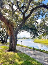 1015 Green Pine Blvd in West Palm Beach, FL - Building Photo - Building Photo