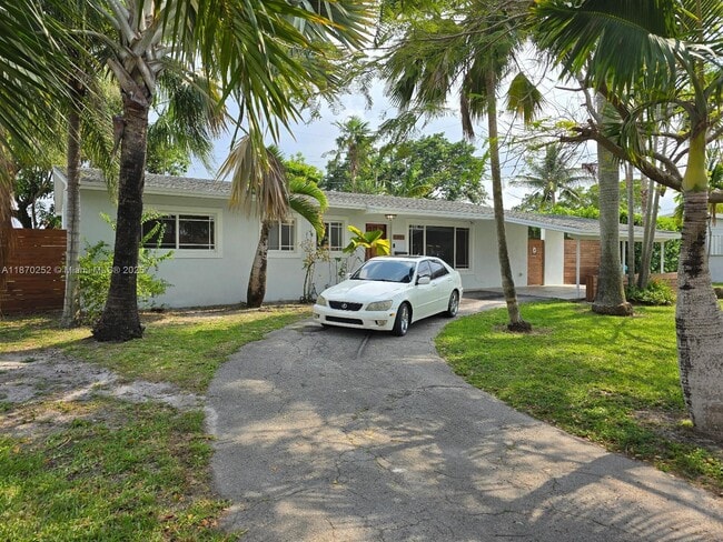 10330 SW 53rd St in Miami, FL - Building Photo - Building Photo