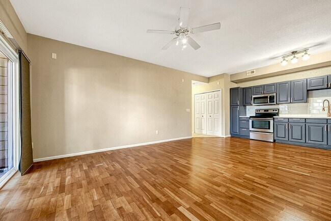7170 S Wenatchee Way in Aurora, CO - Building Photo - Building Photo