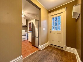 320 Madison Ave SE-Unit -B in Grand Rapids, MI - Building Photo - Building Photo