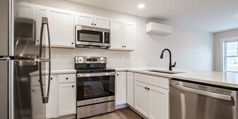 12 S Bridgton Rd in Bridgton, ME - Building Photo