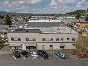 1055 Main St in Fortuna, CA - Building Photo - Building Photo