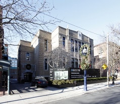 36 Hazelton Ave in Toronto, ON - Building Photo