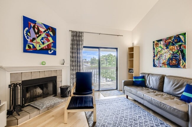 565 Manhattan Dr in Boulder, CO - Building Photo - Building Photo