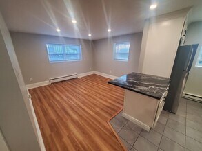 24 Colgate Rd, Unit 1 in Boston, MA - Building Photo - Building Photo