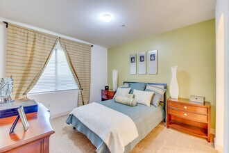 Canyon Crossroads in Phoenix, AZ - Building Photo - Interior Photo