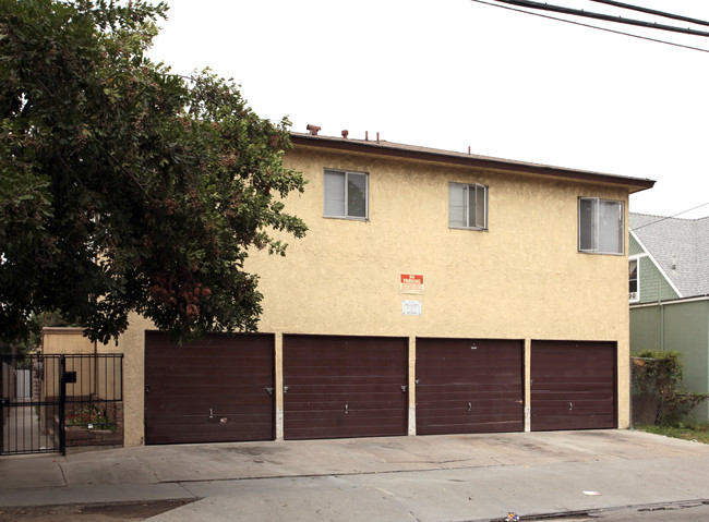 459 Orange Ave in Long Beach, CA - Foto de edificio - Building Photo