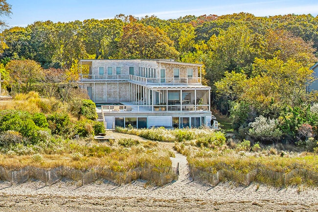 property at 36 Bay Inlet Rd