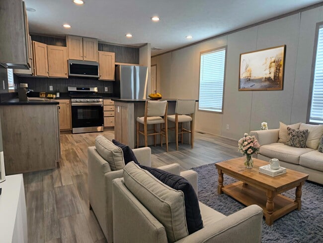 52792 S Zacharias Ct in Chesterfield, MI - Building Photo - Building Photo