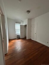 14 Relay Pl in Stamford, CT - Building Photo - Building Photo