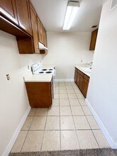 360 N San Antonio Ave in Upland, CA - Foto de edificio - Building Photo